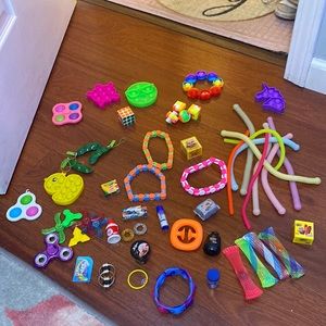 Fidget+shopkin+mini brand set